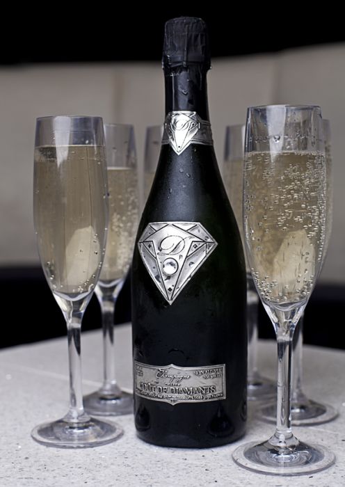 Taste of Diamonds, the World’s Most Expensive Champagne (6 pics)