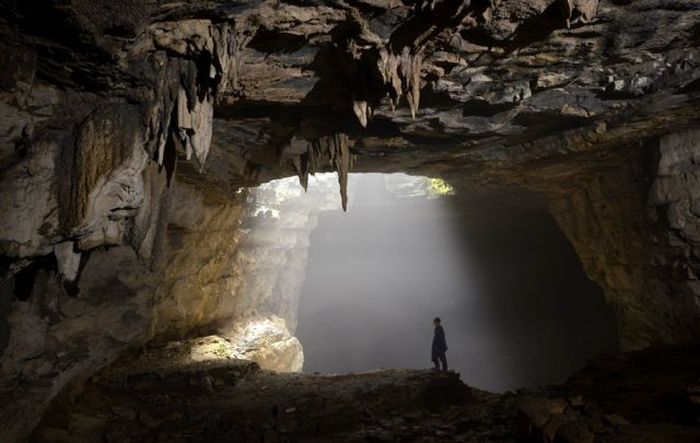 Beautiful Cave (24 pics)