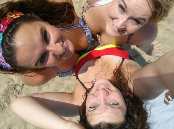Bikini Girls (41 pics)