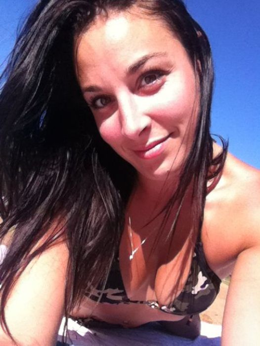 Bikini Girls (41 pics)