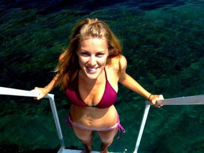Bikini Girls (41 pics)
