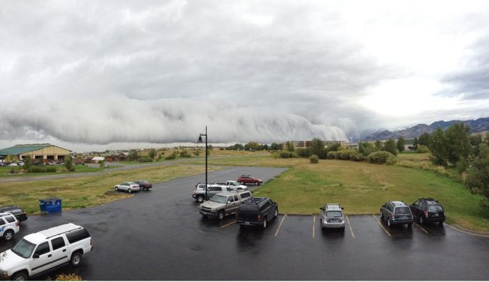 Shelf Clouds in Bozeman, MT (25 pics)