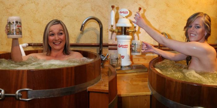 Beer Spa and Hot Girls (38 pics)