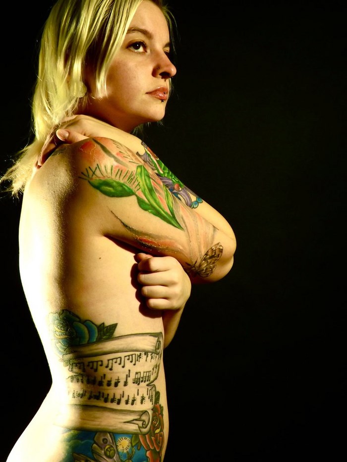 Tattoo Girl (14 pics)