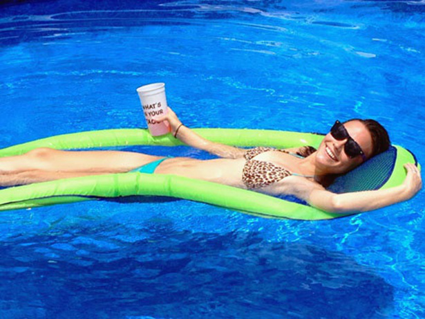 Summer Bikini Girls (46 pics)