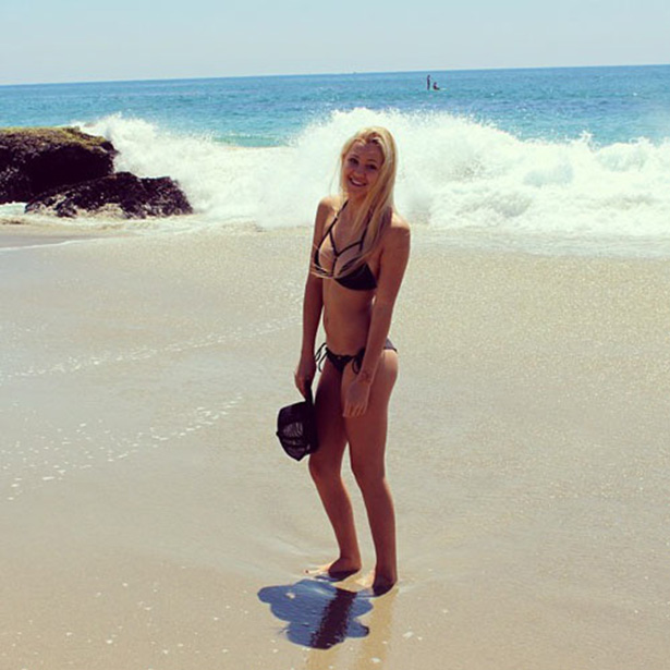 Summer Bikini Girls (46 pics)