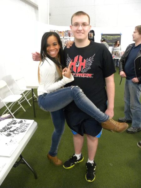 Hover Hand (44 pics)