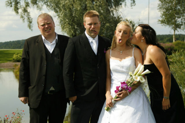 Unusual and Funny Weddings (61 pics)