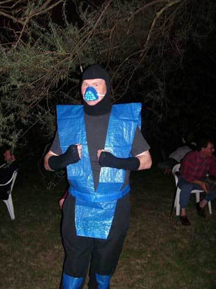 Very Bad Halloween Costumes (27 pics)