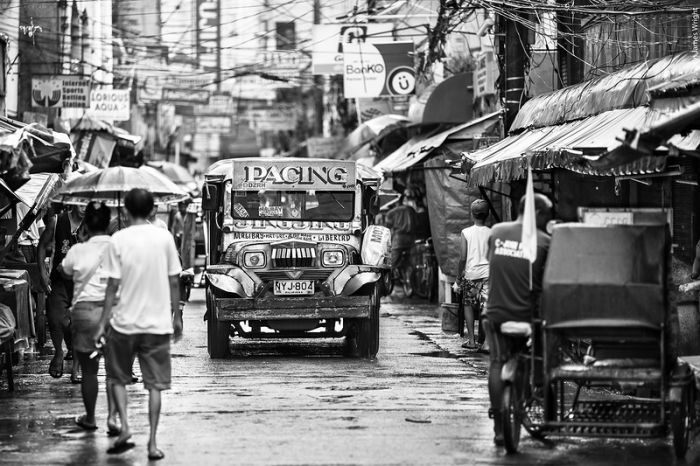 Philippine Street Life (52 pics)