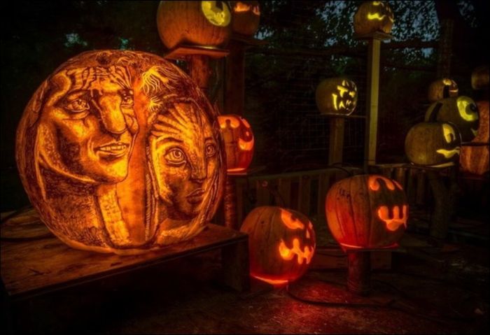 Amazing Pumpkin Carvings (15 pics)