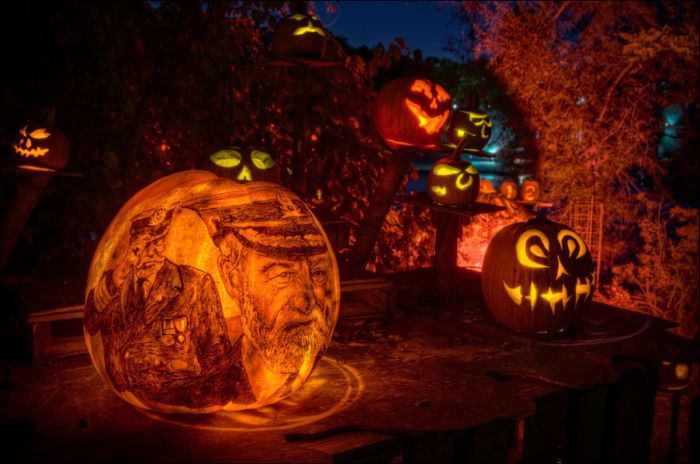 Amazing Pumpkin Carvings (15 pics)