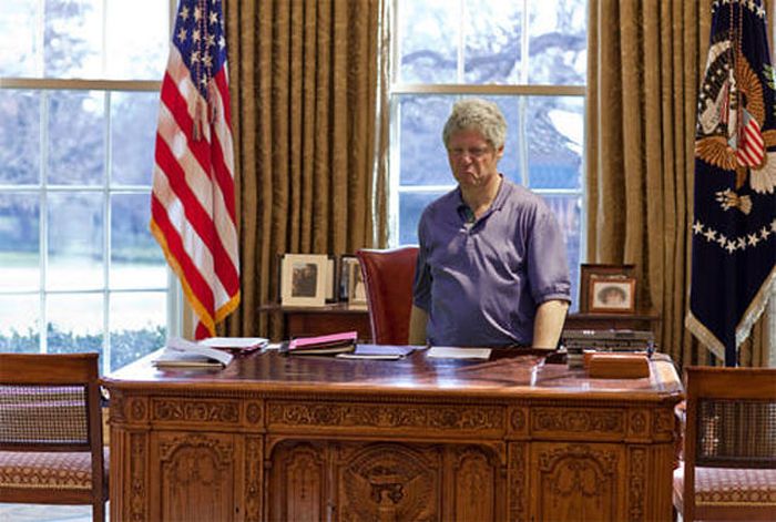 Displeased Bill Clinton Meme (31 pics)