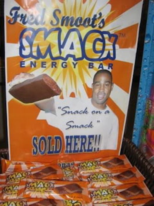 Athlete Sponsored Foods (28 pics)