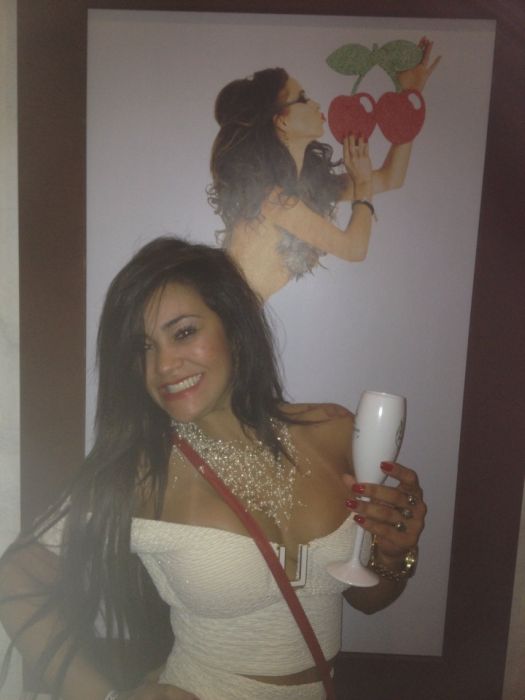 Photos of Justin Bieber's Prostitute Tati Neves (35 pics + video)