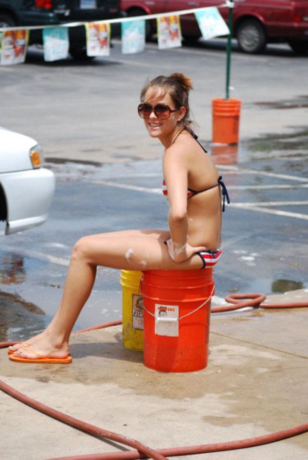 Bikini Car Wash 41 Pics