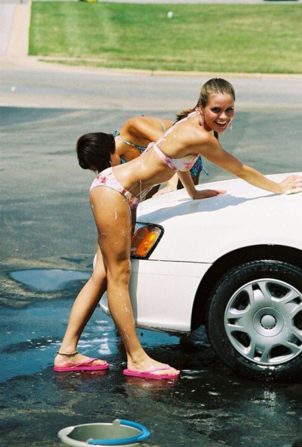 Bikini Car Wash (41 pics)