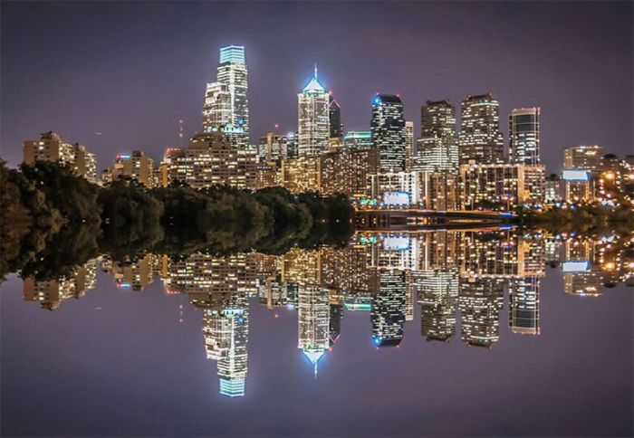 Mirrored Cities (21 pics)