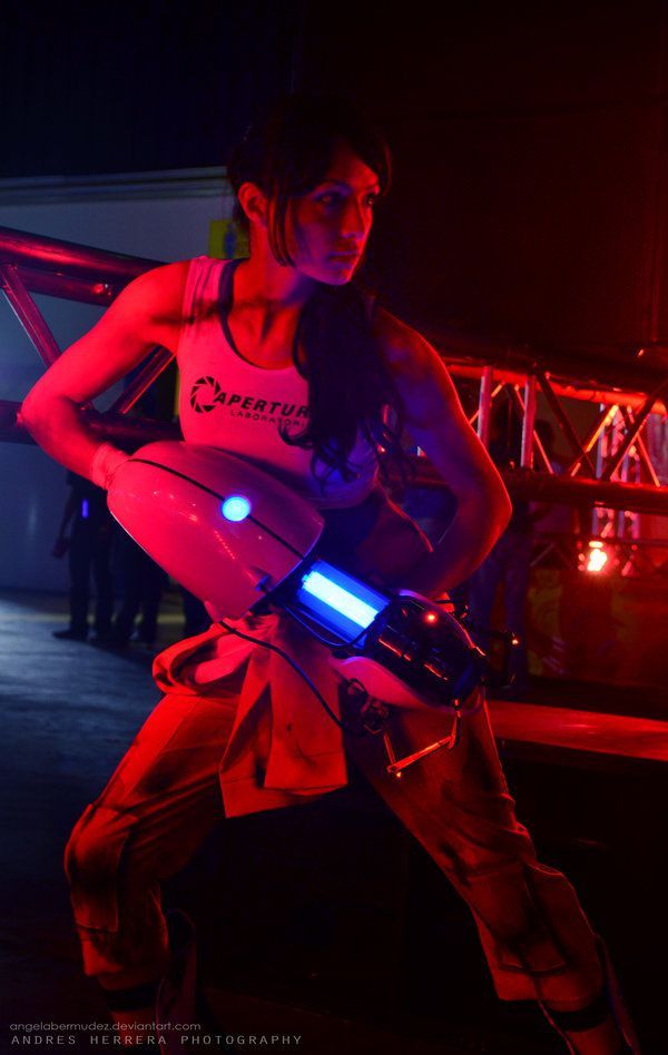 Angela Bermudez in Portal Cosplay Costume (5 pics)