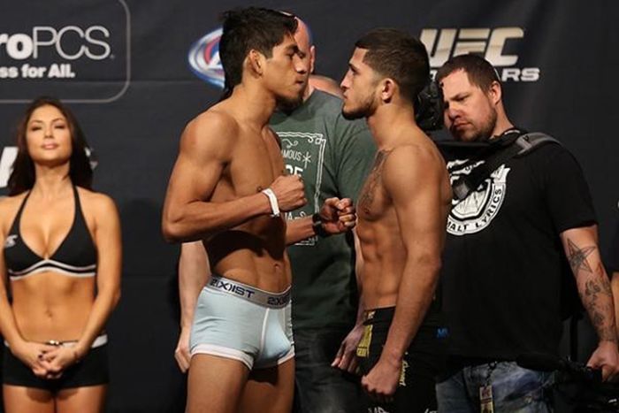 UFC 167 Weigh-In. Is It a Boner? (6 pics)