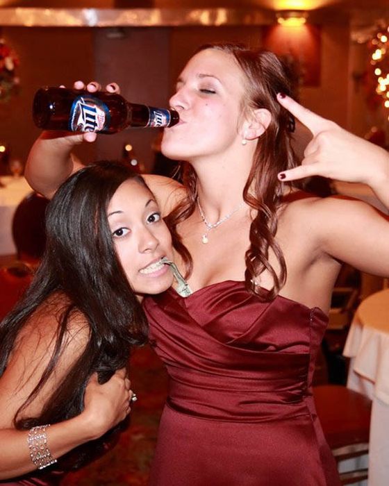 It's Friday. Let's Party (35 pics)