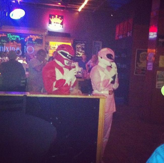 Funny Bar Photos (23 pics)