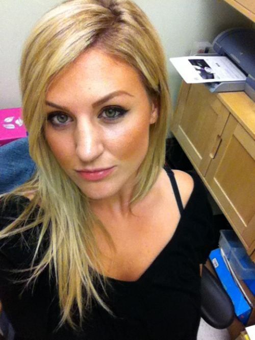 Girls Get Bored at Work. Part 4 (45 pics)