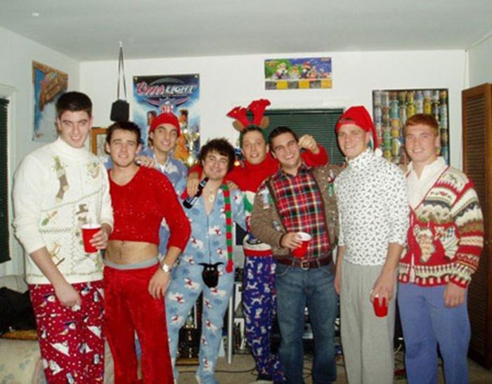 Ugly Sweaters (28 pics)