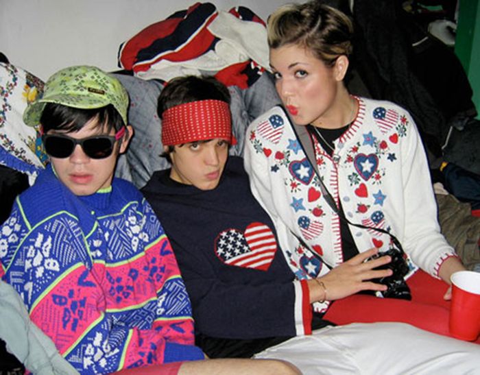 Ugly Sweaters (28 pics)