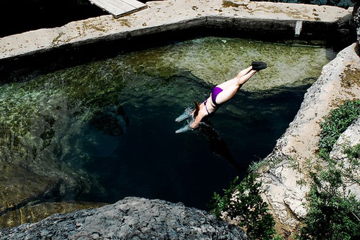 Jacob's Well (12 pics)