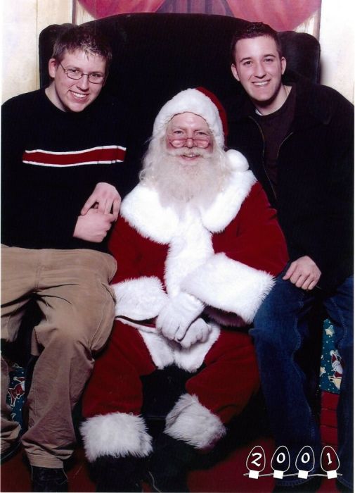Annual Santa Photo, 1980-2013 (34 pics)
