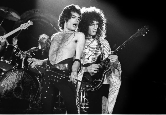 Photos of Freddie Mercury (50 pics)