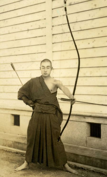 Authentic Photos of Real-Life Samurais (38 pics)