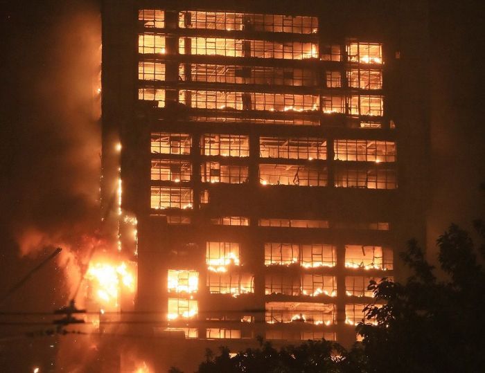 High-Rise Building Fire in Guangzhou, China (12 pics + video)