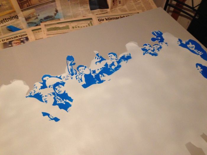 Iconic Photo Adapted into Stencils (23 pics)