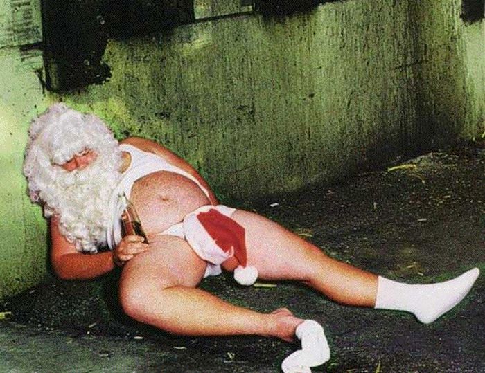 Santa Gone Wild (23 pics)