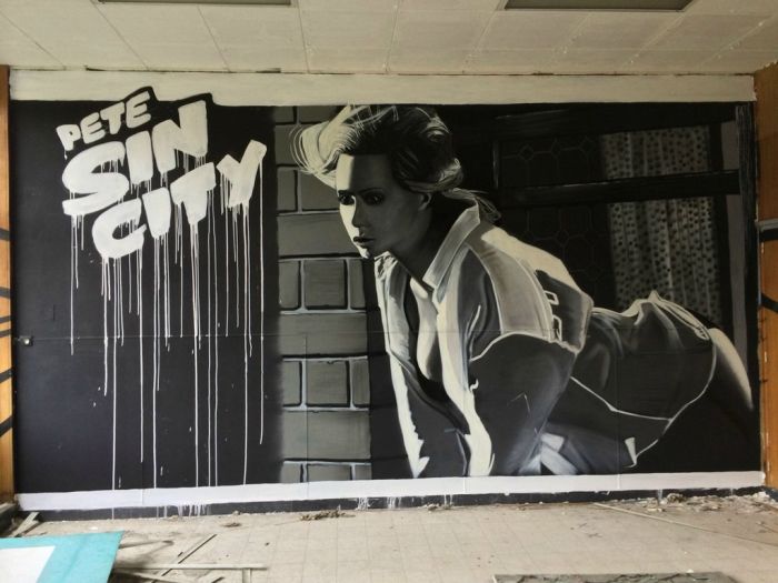 Graffiti Inside an Abandoned Nursing Home (23 pics)