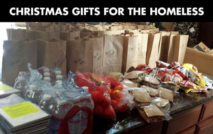 Christmas Gifts for the Homeless (3 pics)