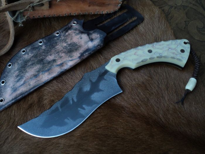 Collection of Knives (47 pics)