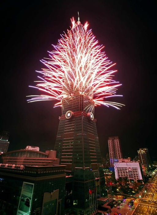 New Year’s Eve Fireworks (36 pics)