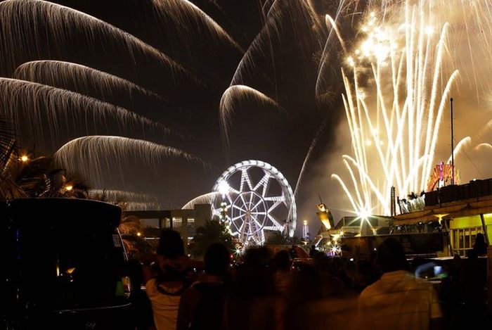 New Year’s Eve Fireworks (36 pics)