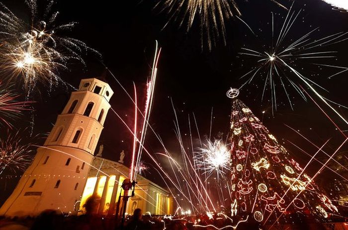 New Year’s Eve Fireworks (36 pics)