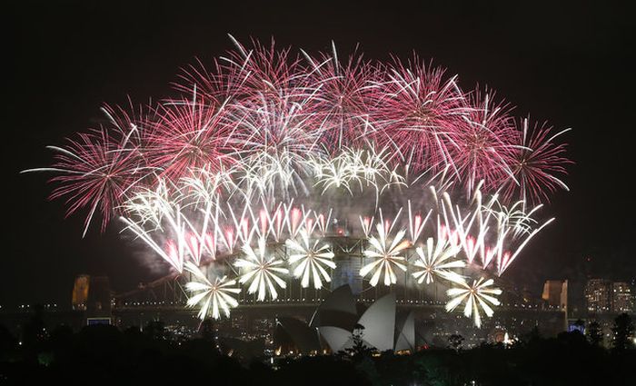 New Year’s Eve Fireworks (36 pics)