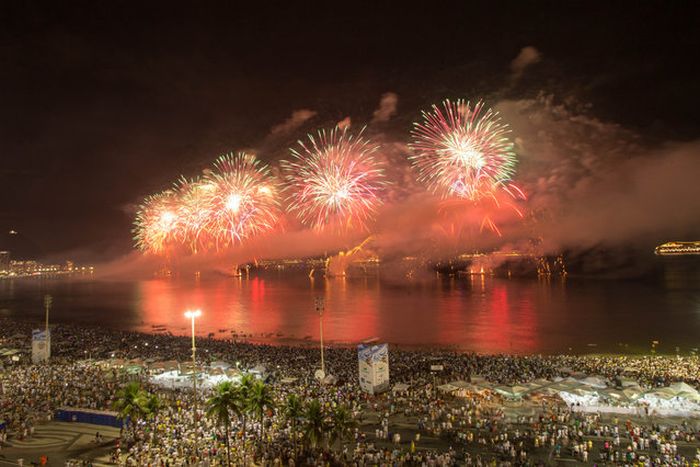 New Year’s Eve Fireworks (36 pics)