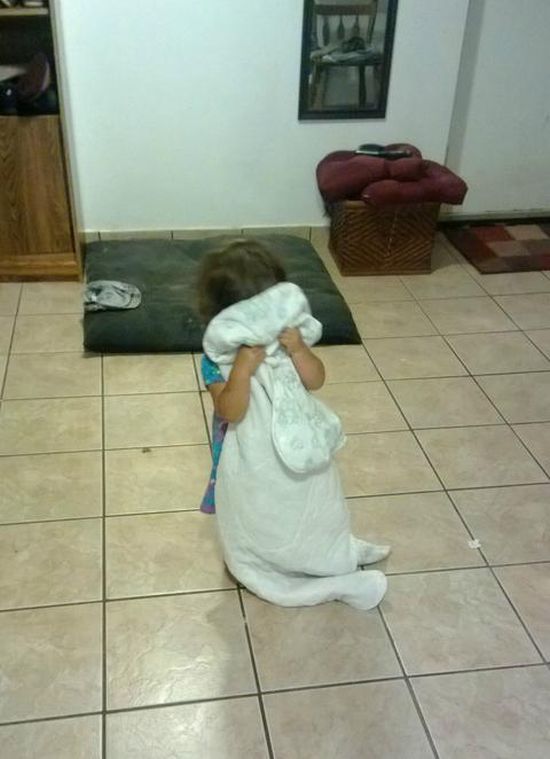 Kids Who Are Bad at Hide and Seek (20 pics)