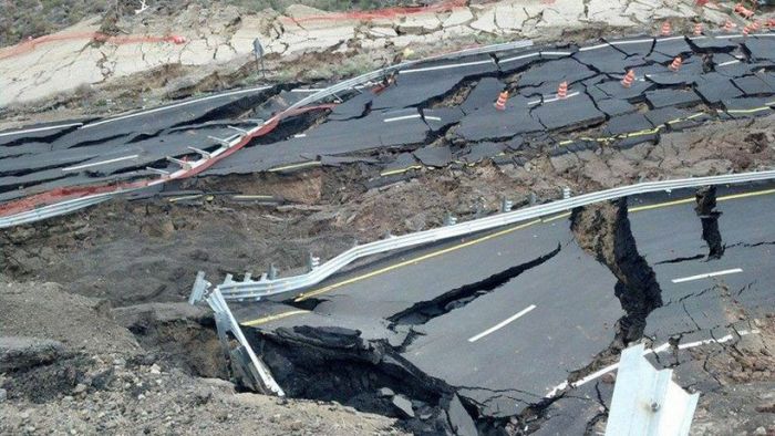Landslide in Mexico (21 pics)