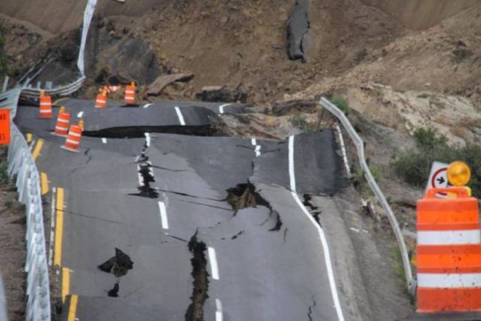 Landslide in Mexico (21 pics)