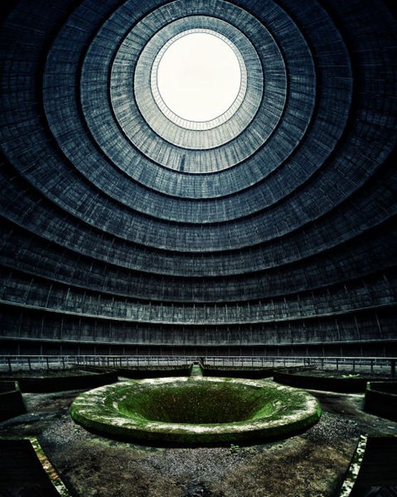 Abandoned Places Around the Globe (31 pics)