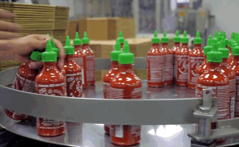 How Sriracha Is Made (23 gifs)