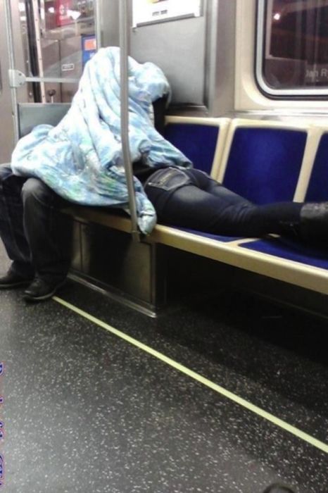 Funny People of Public Transport (49 pics)